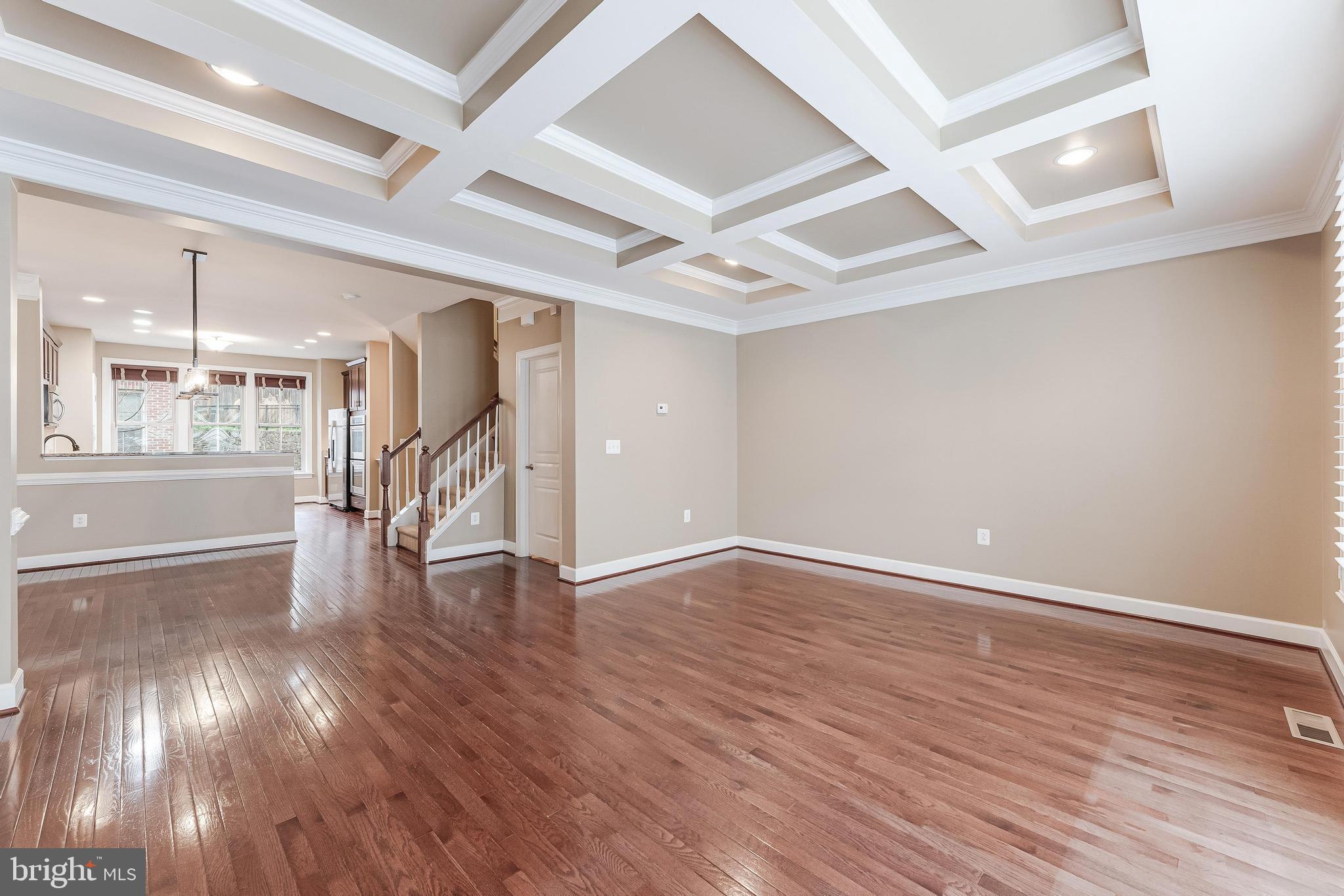 2654 S KENMORE COURT