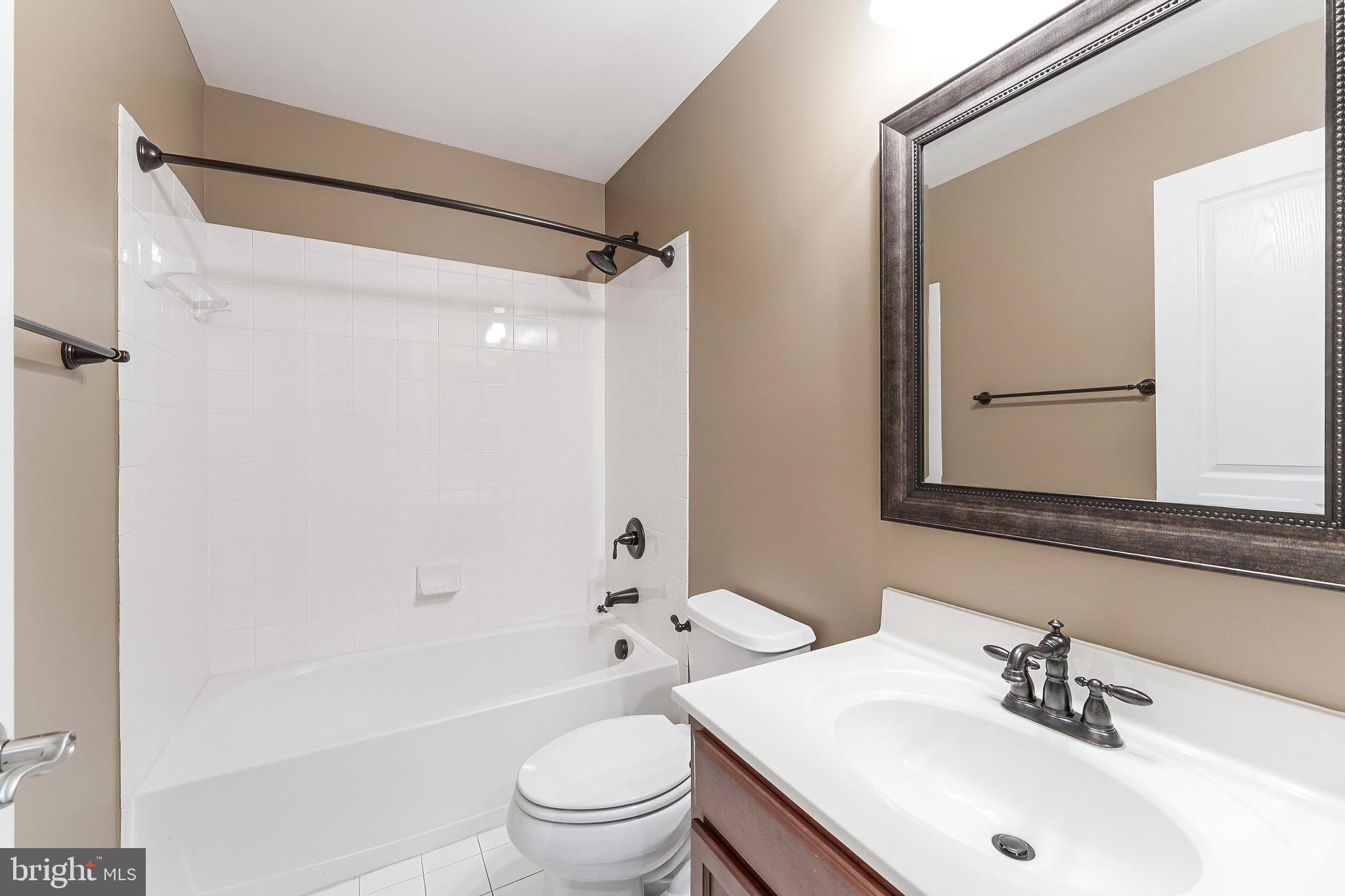 2654 S KENMORE COURT