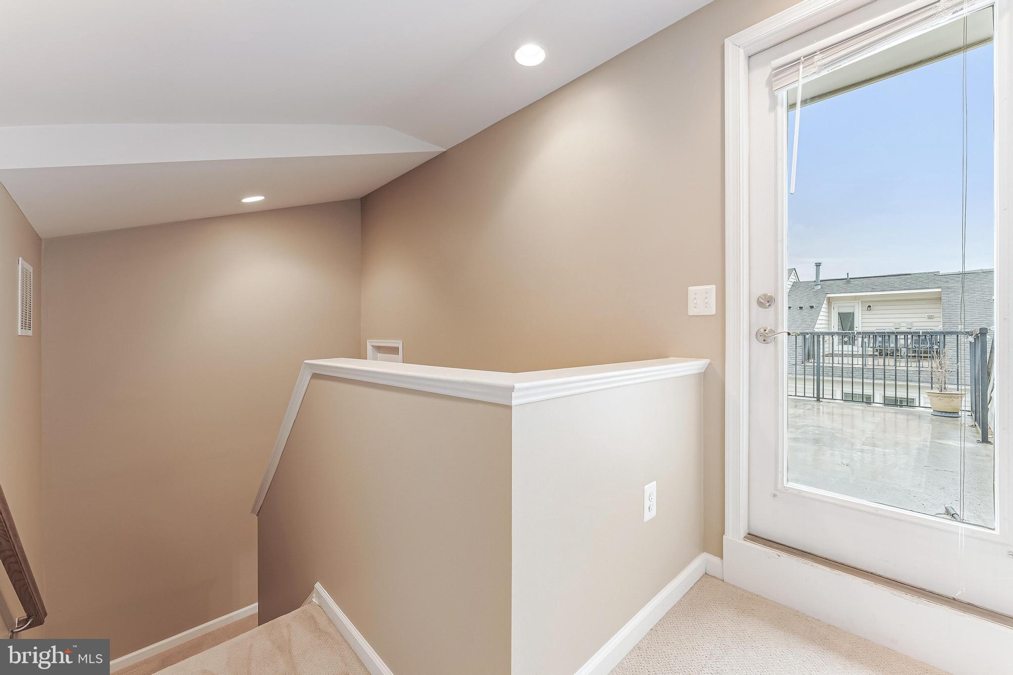 2654 S KENMORE COURT