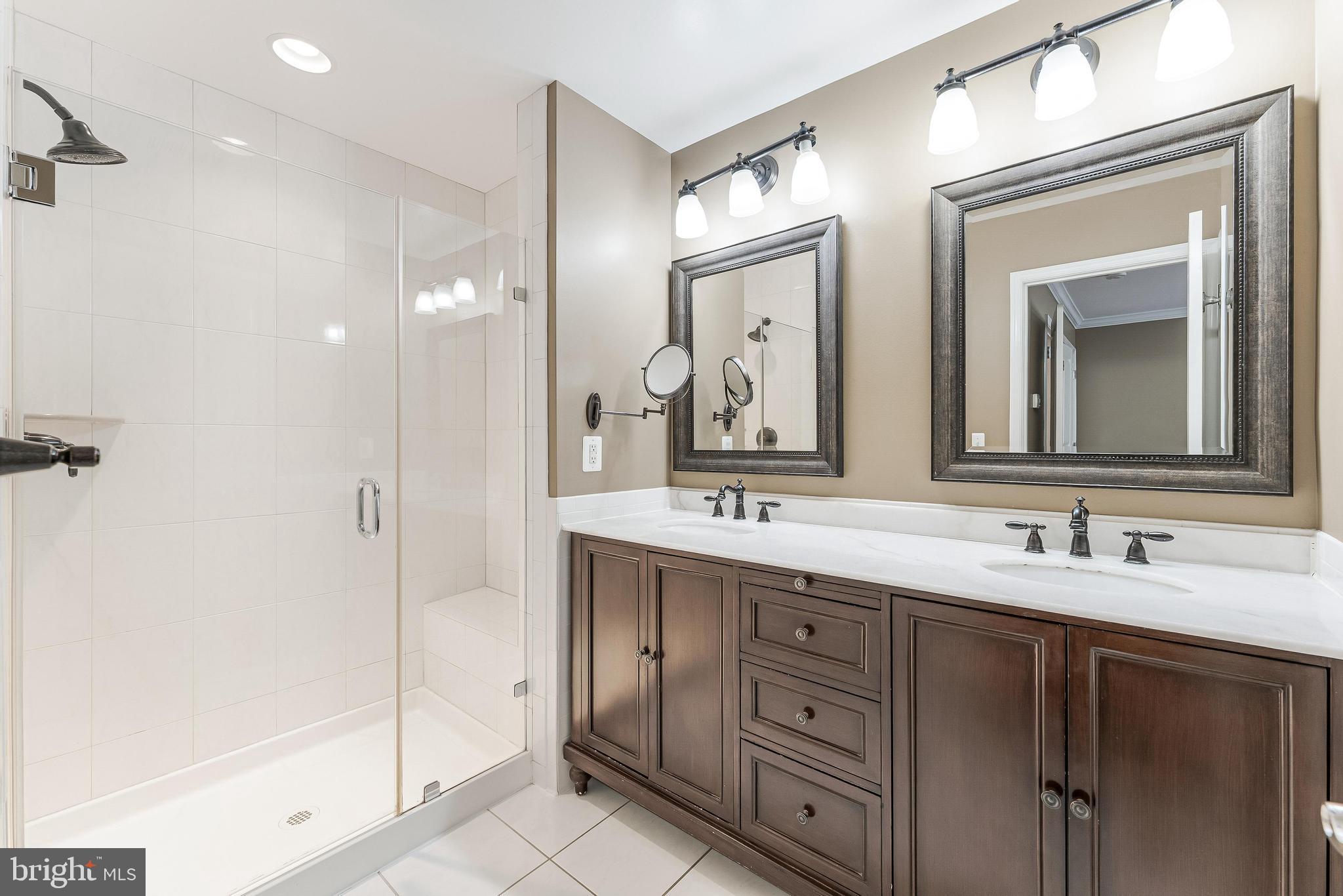 2654 S KENMORE COURT