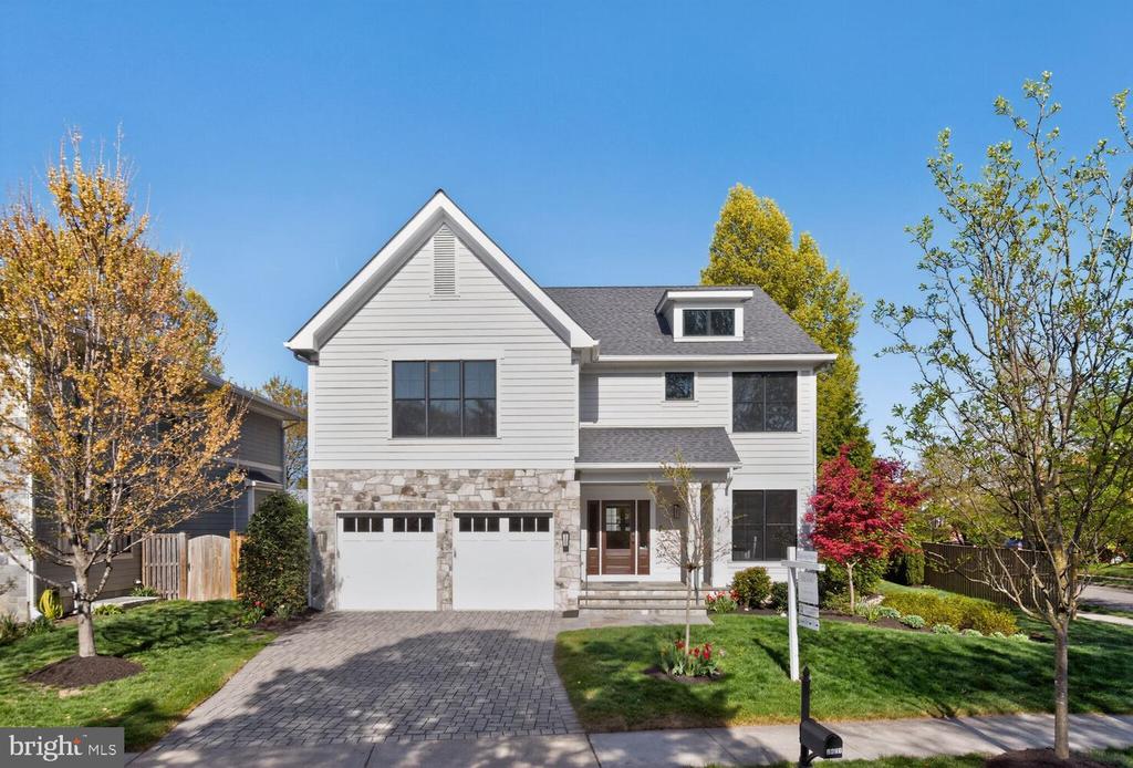 2421 N BUCHANAN STREET