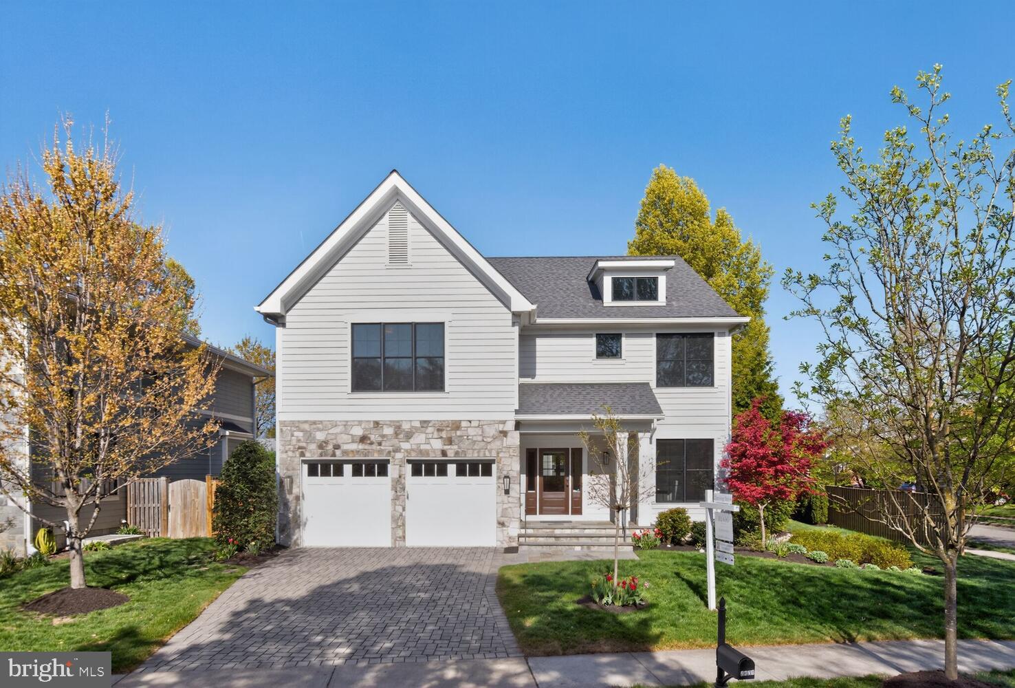 2421 N BUCHANAN STREET
