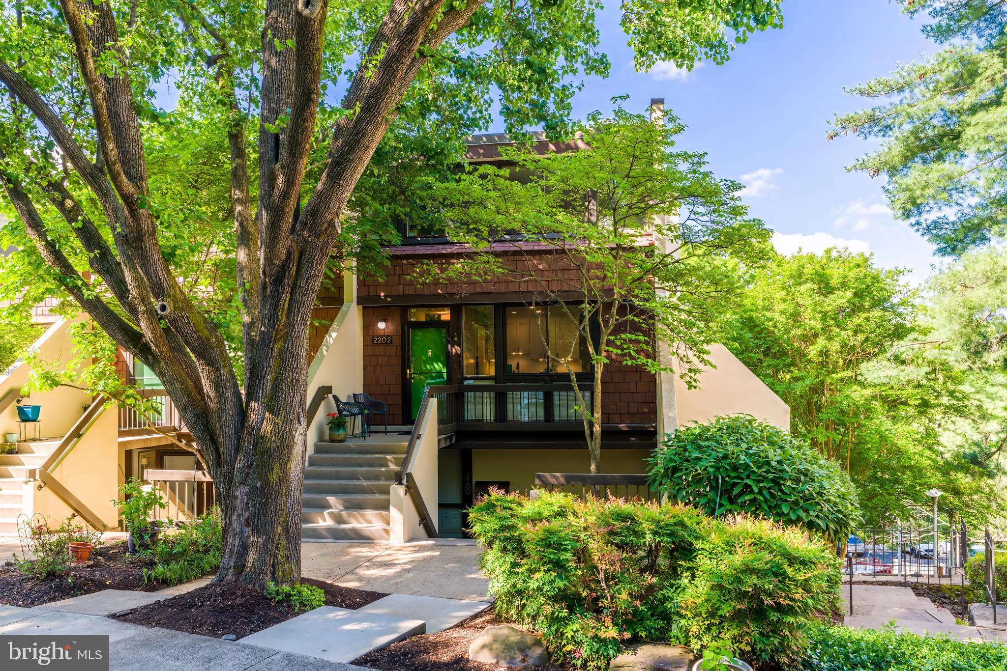 2202 S QUINCY STREET 2