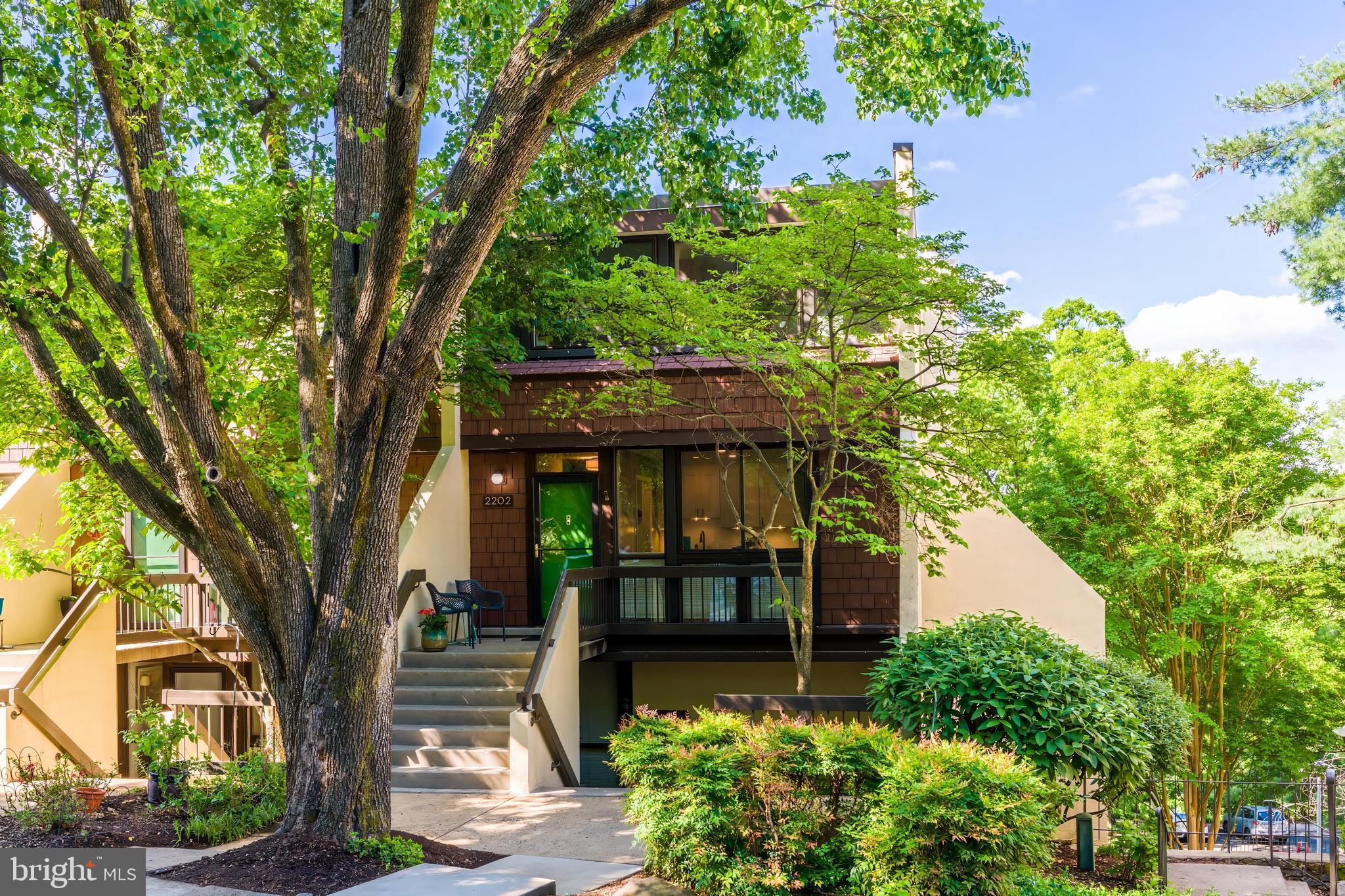 2202 S QUINCY STREET 2