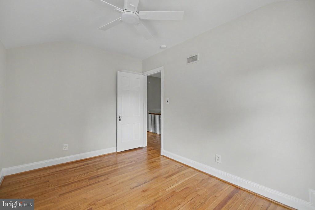638 N Nelson St, -2213, United States