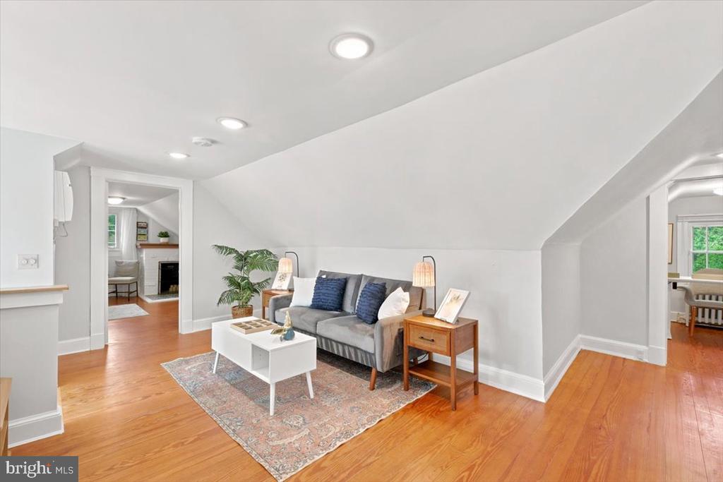 2800 S ARLINGTON RIDGE ROAD