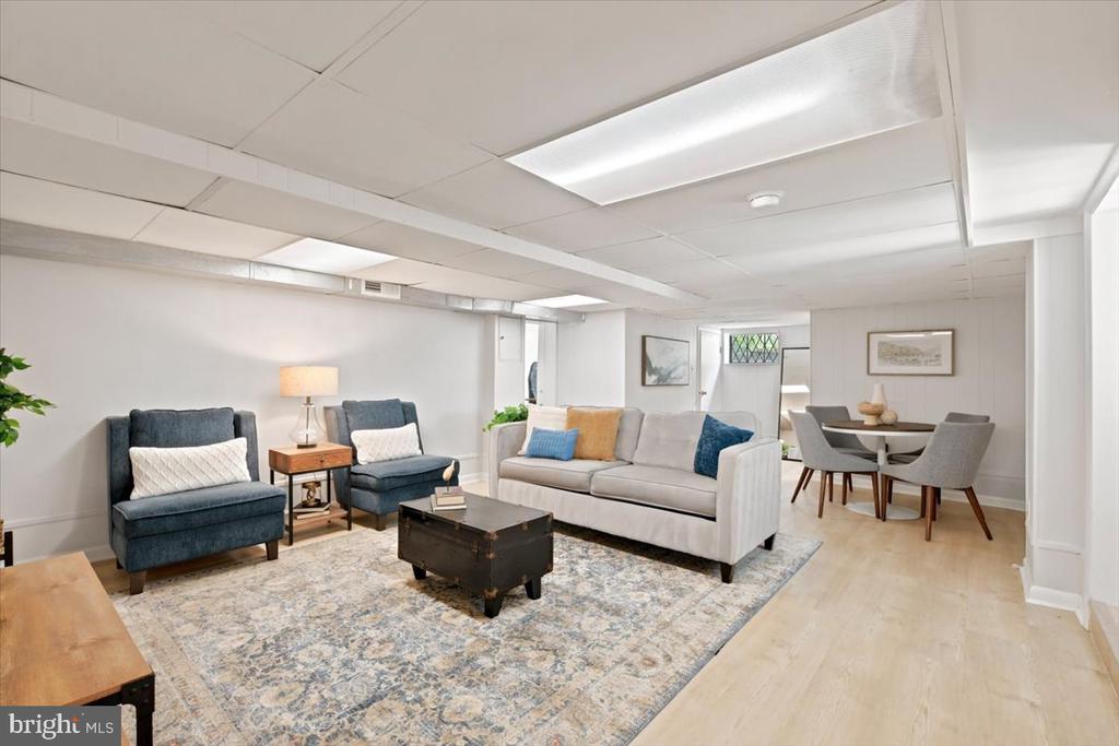 2800 S ARLINGTON RIDGE ROAD