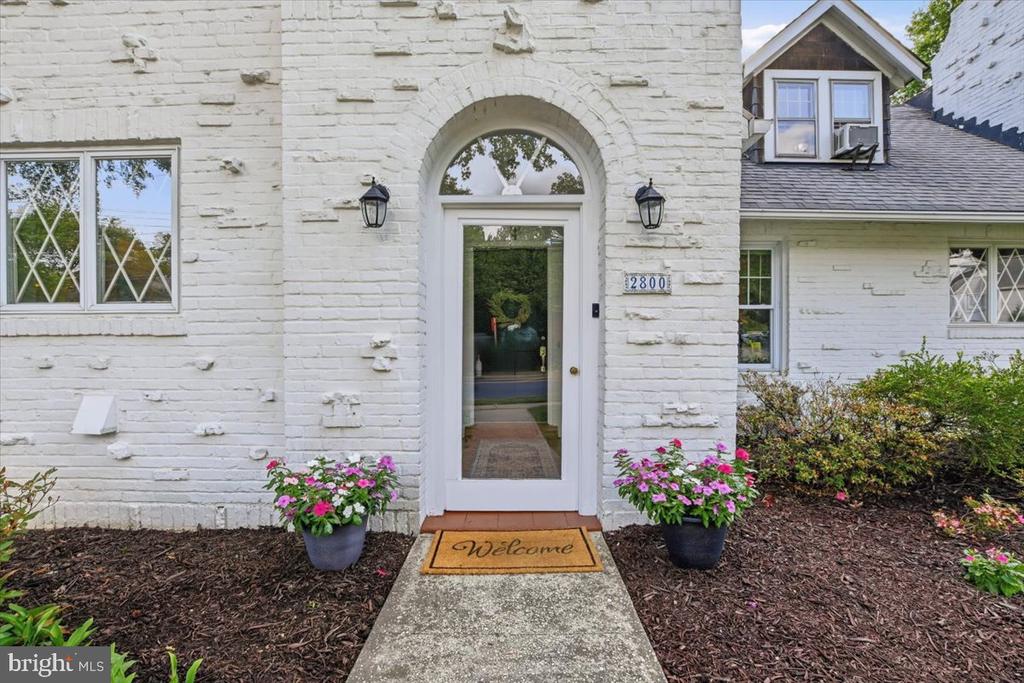 2800 S ARLINGTON RIDGE ROAD