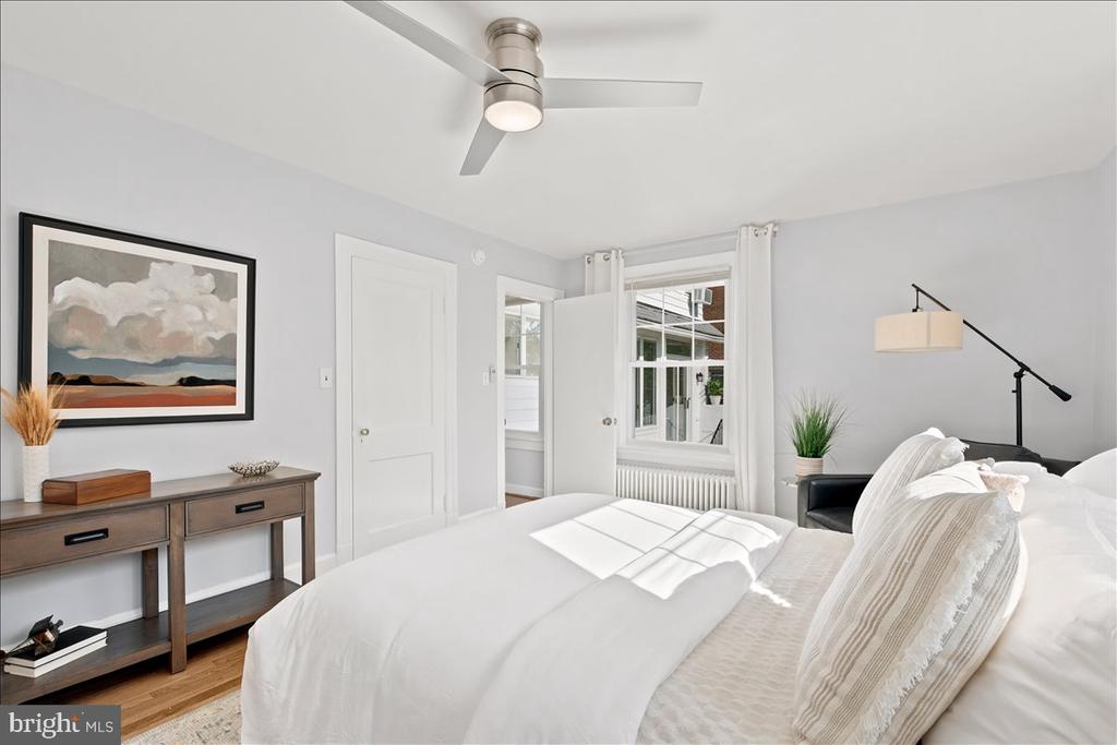 2800 S ARLINGTON RIDGE ROAD
