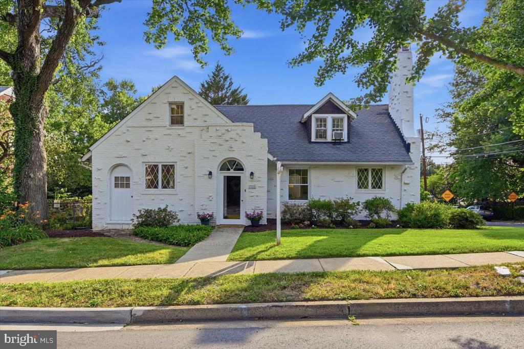 2800 S ARLINGTON RIDGE ROAD