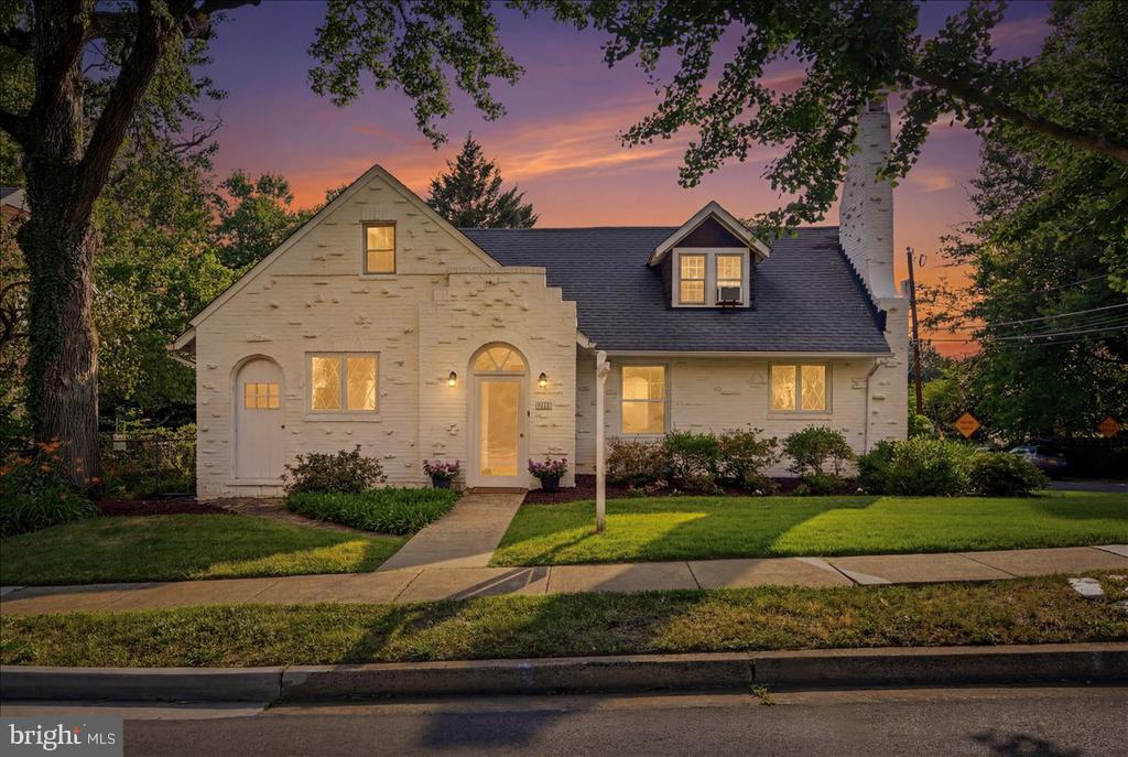 2800 S ARLINGTON RIDGE ROAD