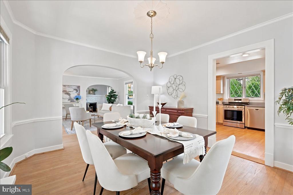 2800 S ARLINGTON RIDGE ROAD