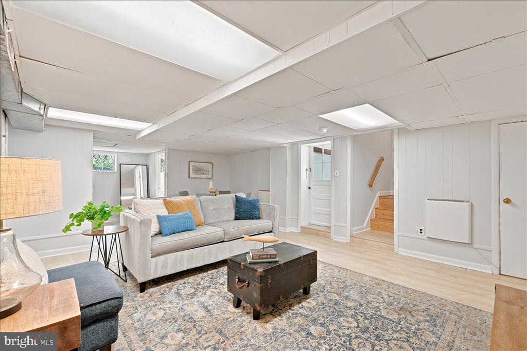2800 S ARLINGTON RIDGE ROAD