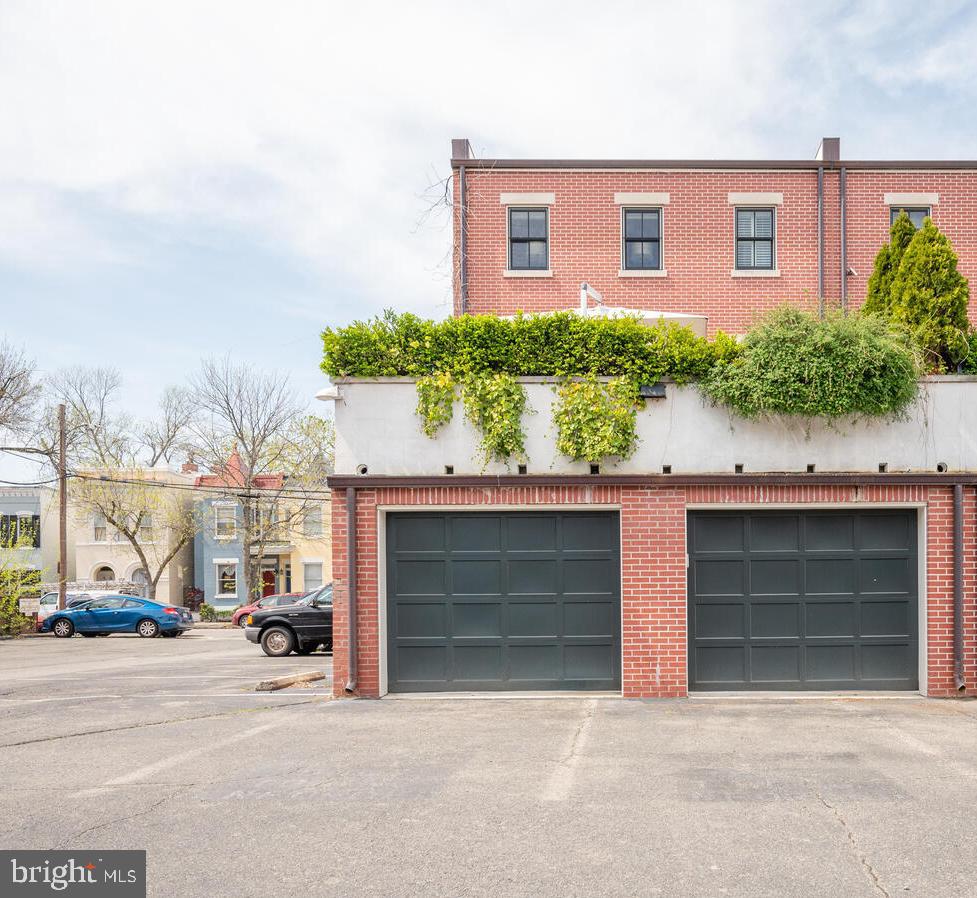 317 N Columbus St