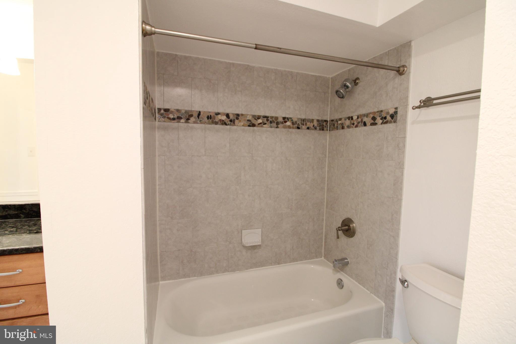3315 Wyndham Cir #3225