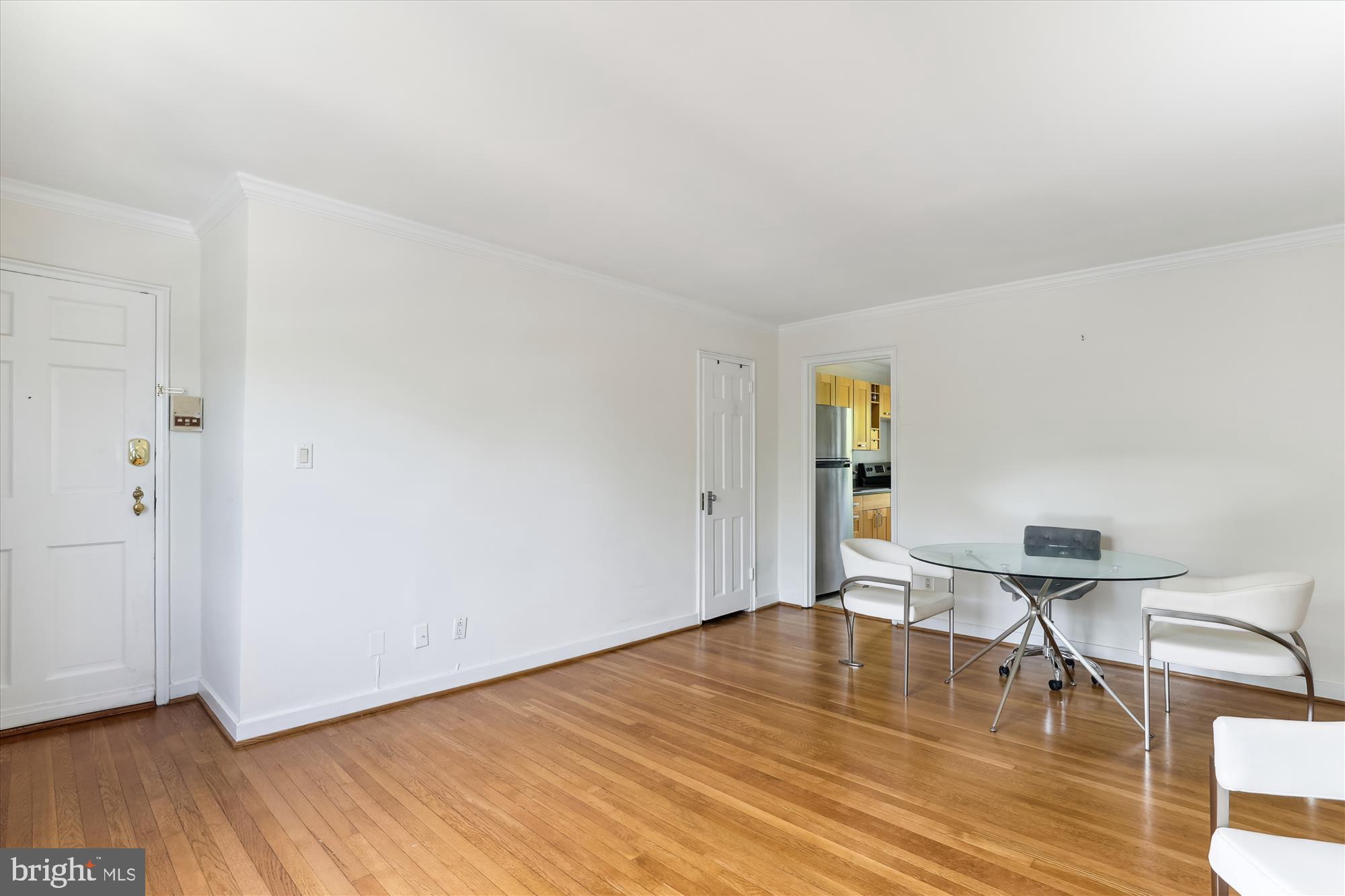 205 E GLEBE RD #E