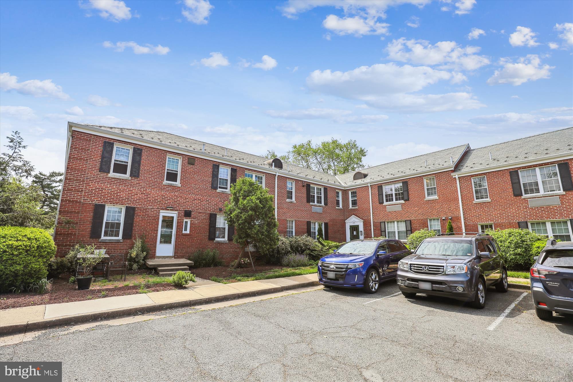 205 E GLEBE RD #E