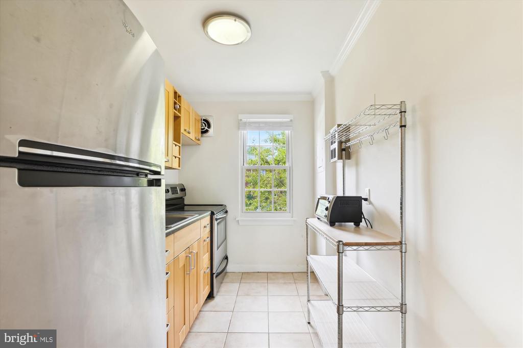 205 E GLEBE RD #E