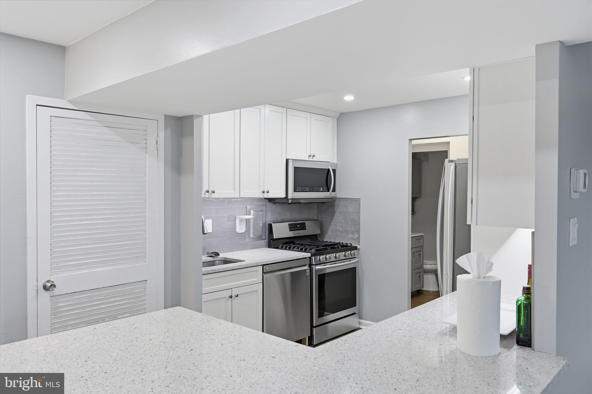 5340 HOLMES RUN PARKWAY 1017