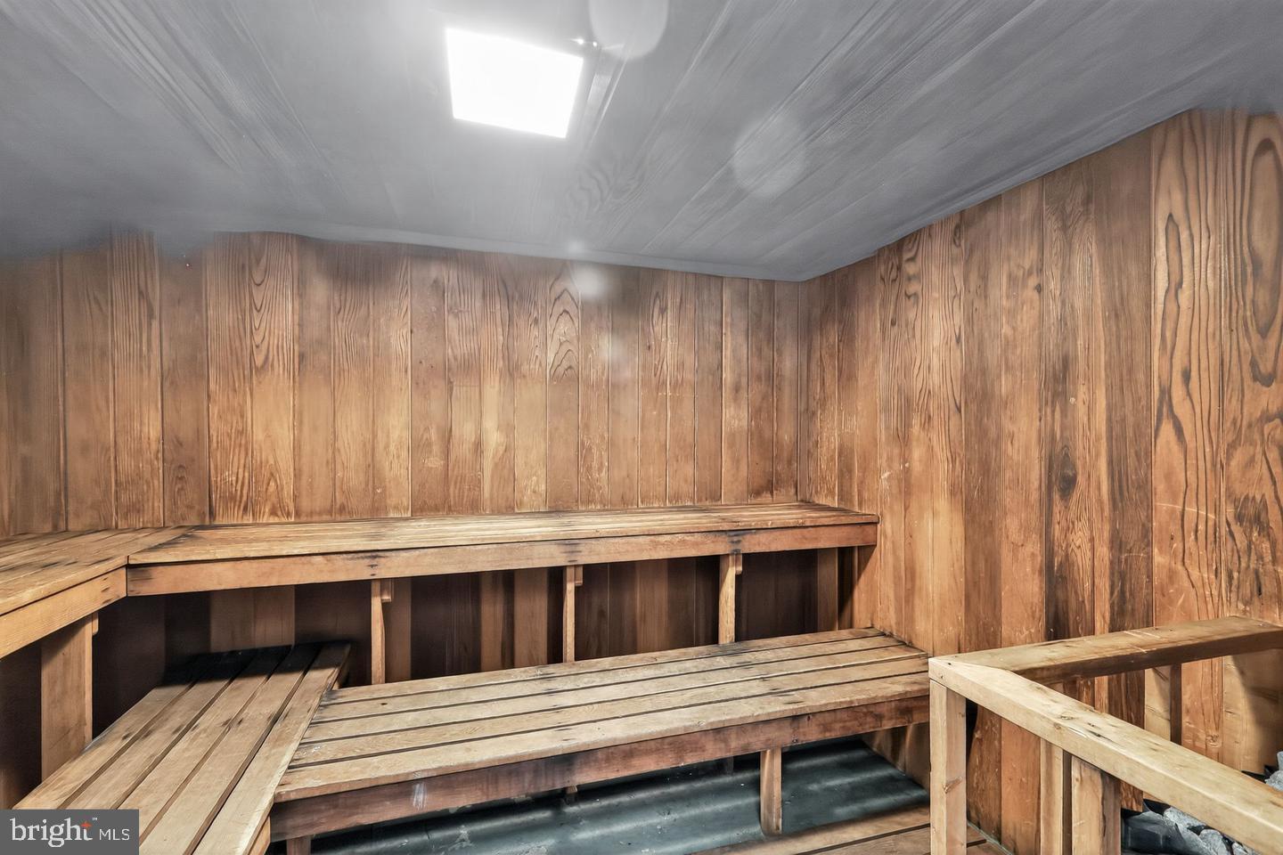 5340 HOLMES RUN PARKWAY 1017