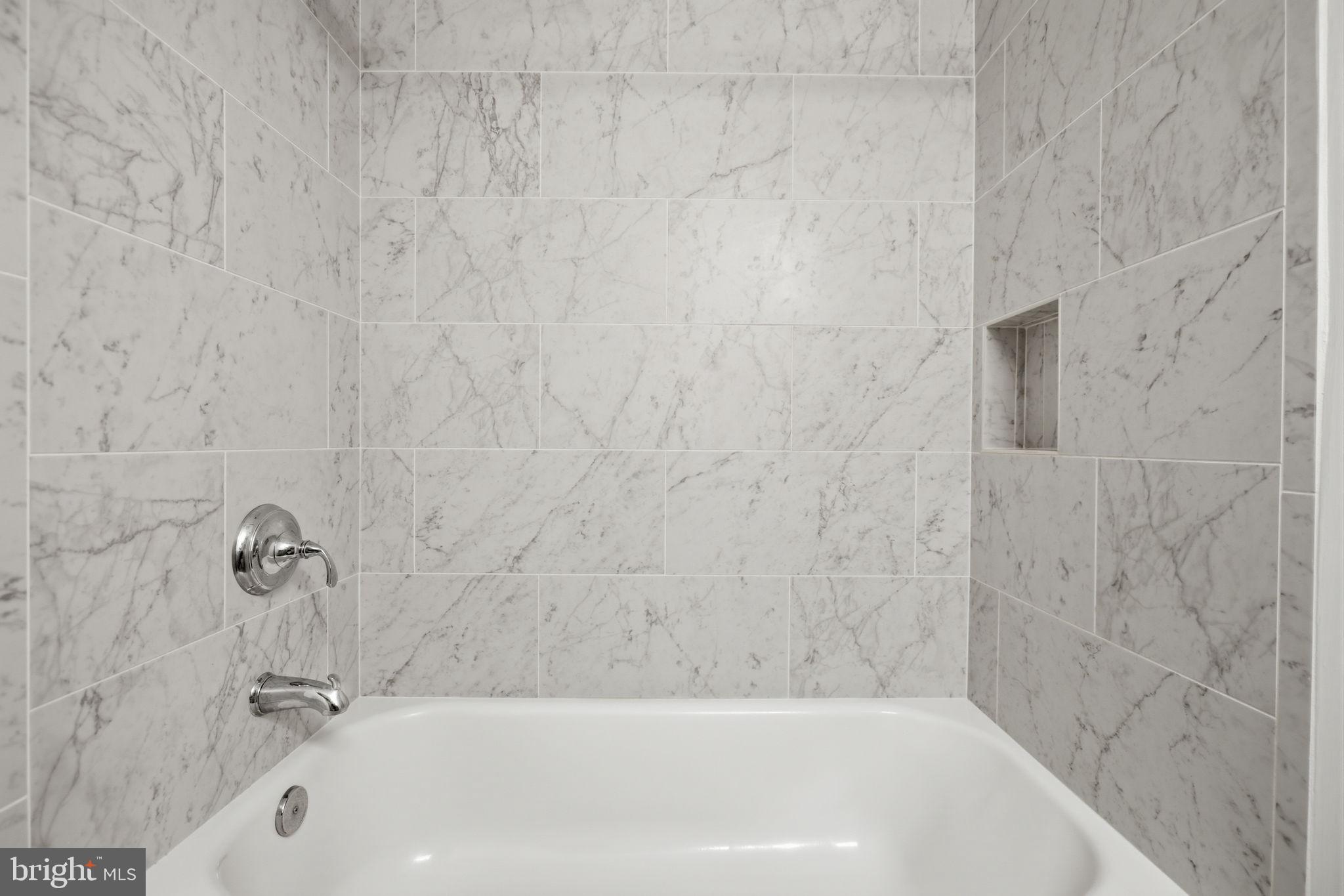 5340 HOLMES RUN PARKWAY 1017