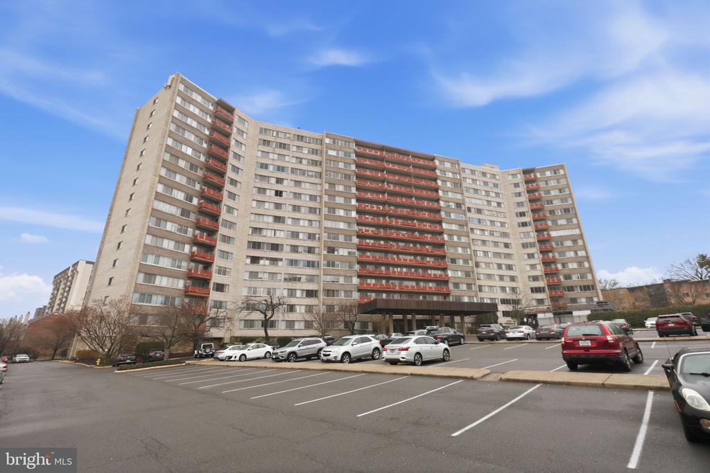 5340 HOLMES RUN PARKWAY 1017
