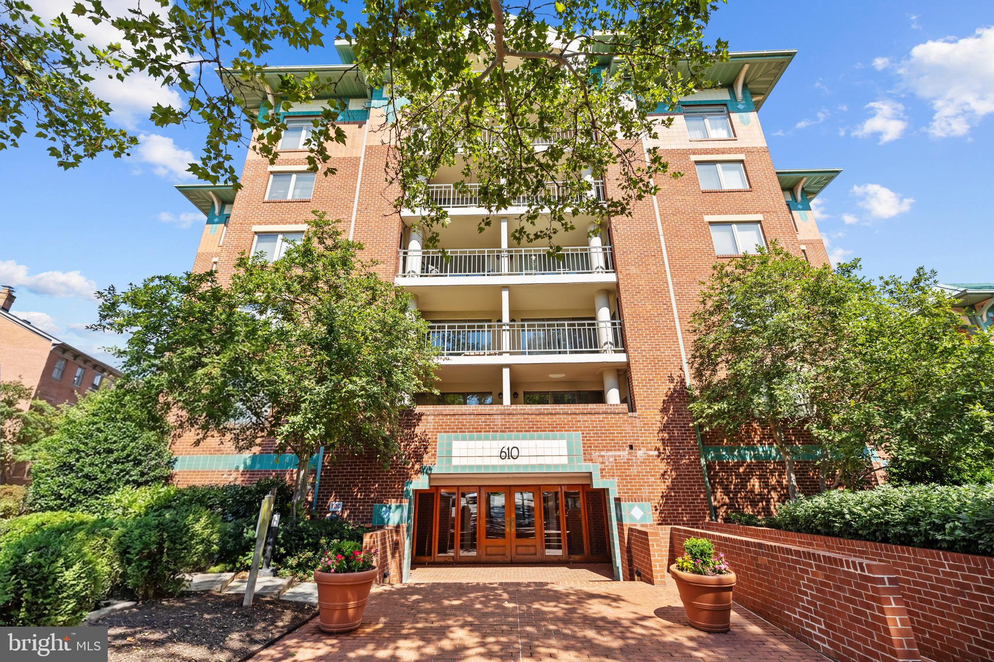 610 N WEST STREET 406