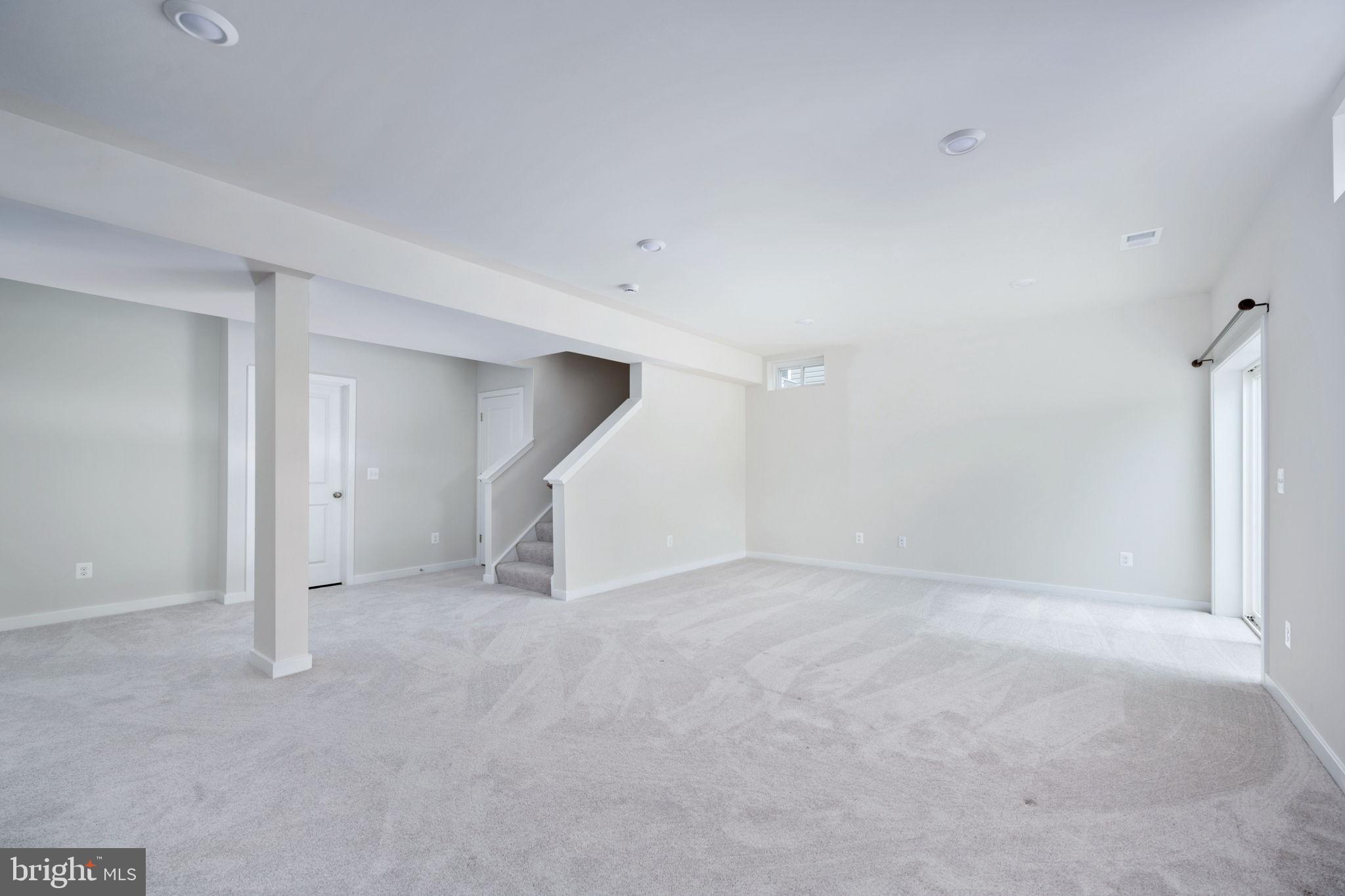 2044 Armstrong Terrace