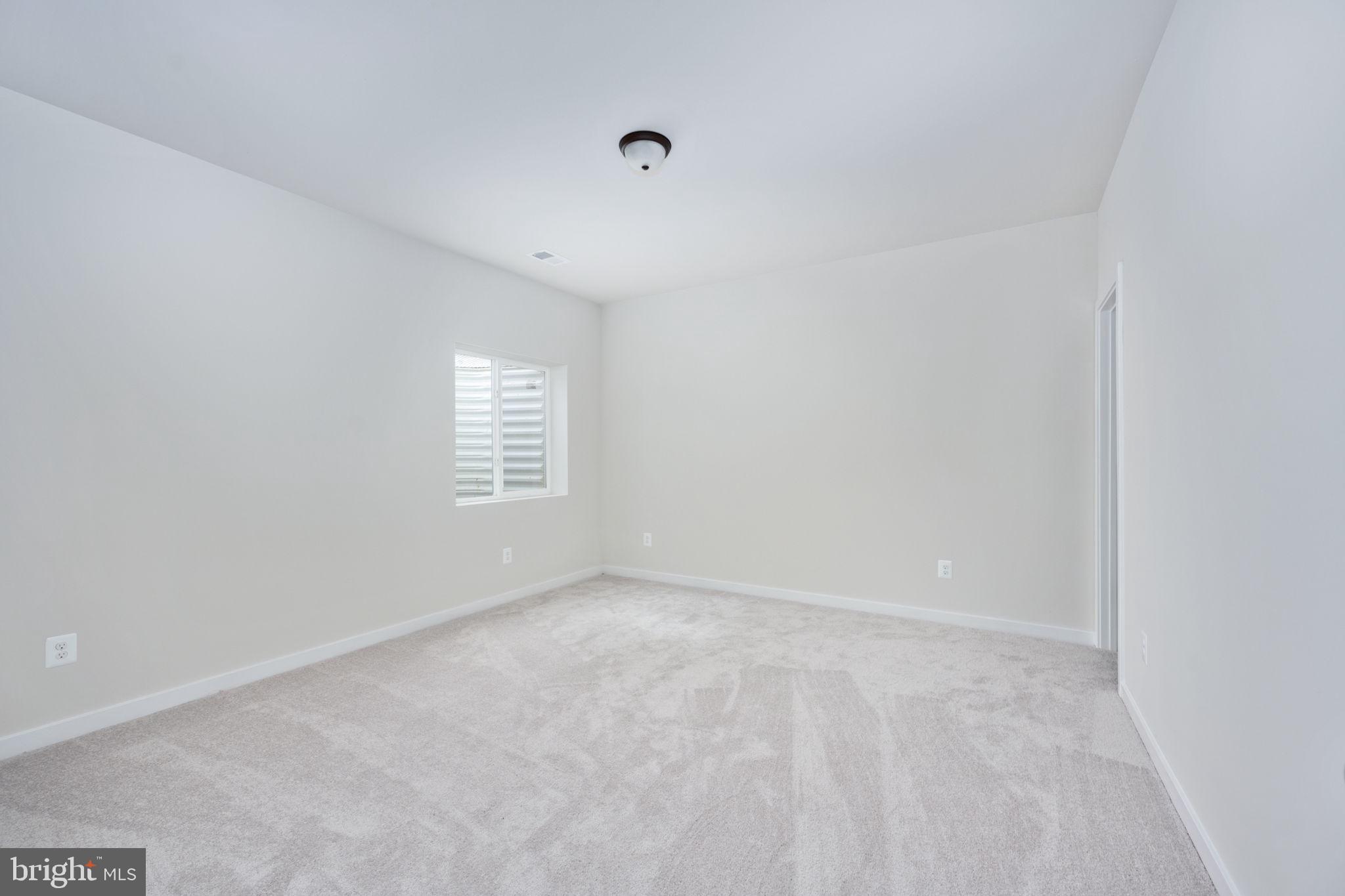 2044 Armstrong Terrace