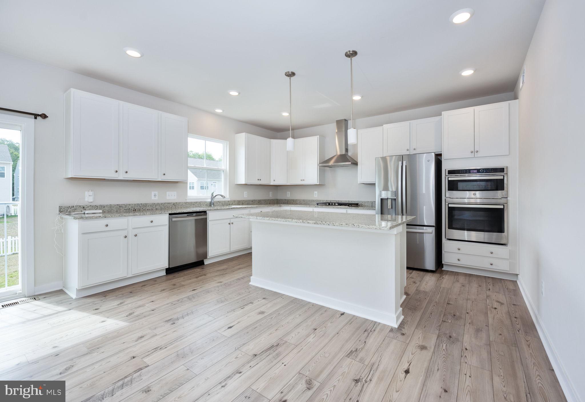 2044 Armstrong Terrace