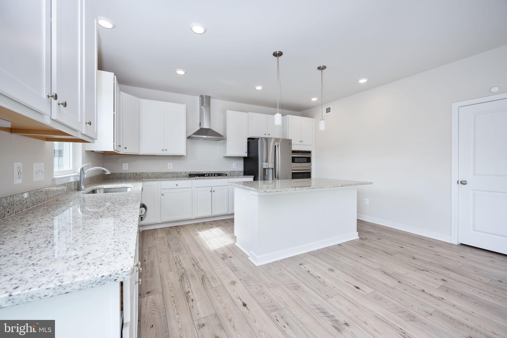 2044 Armstrong Terrace