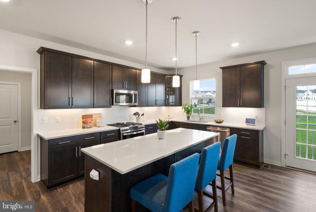2107 Berwick Dr