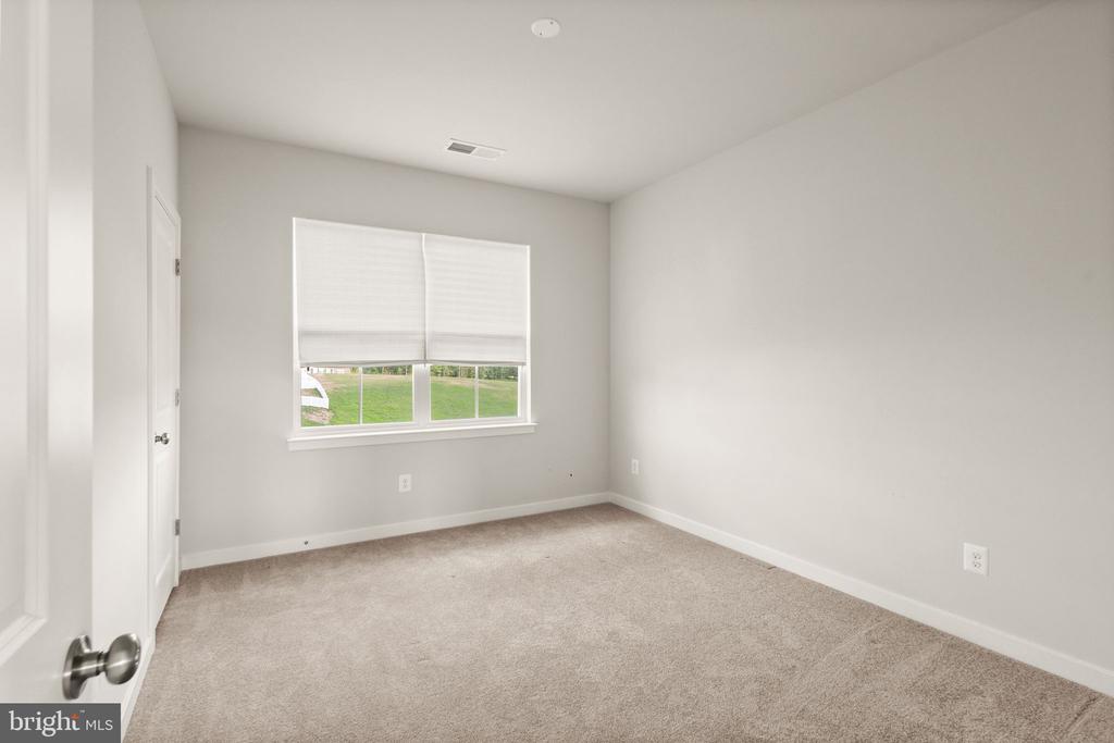 2107 Berwick Dr