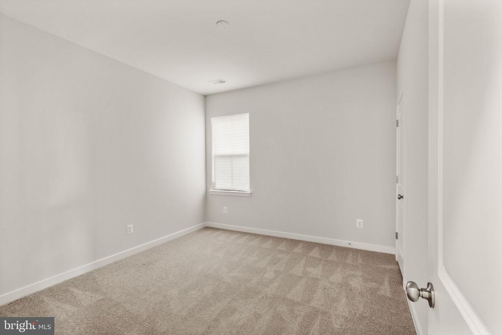 2107 Berwick Dr