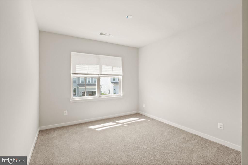 2107 Berwick Dr