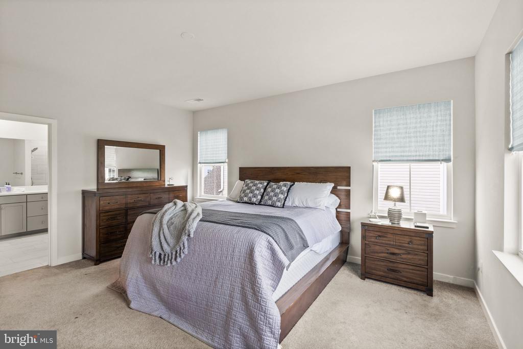 2107 Berwick Dr