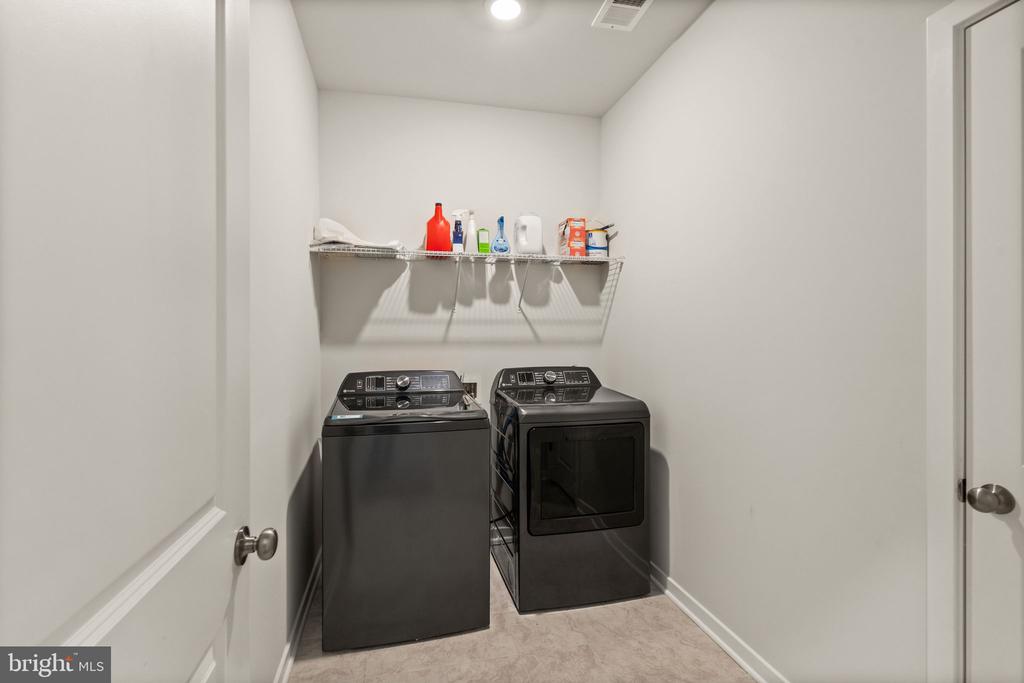 2107 Berwick Dr