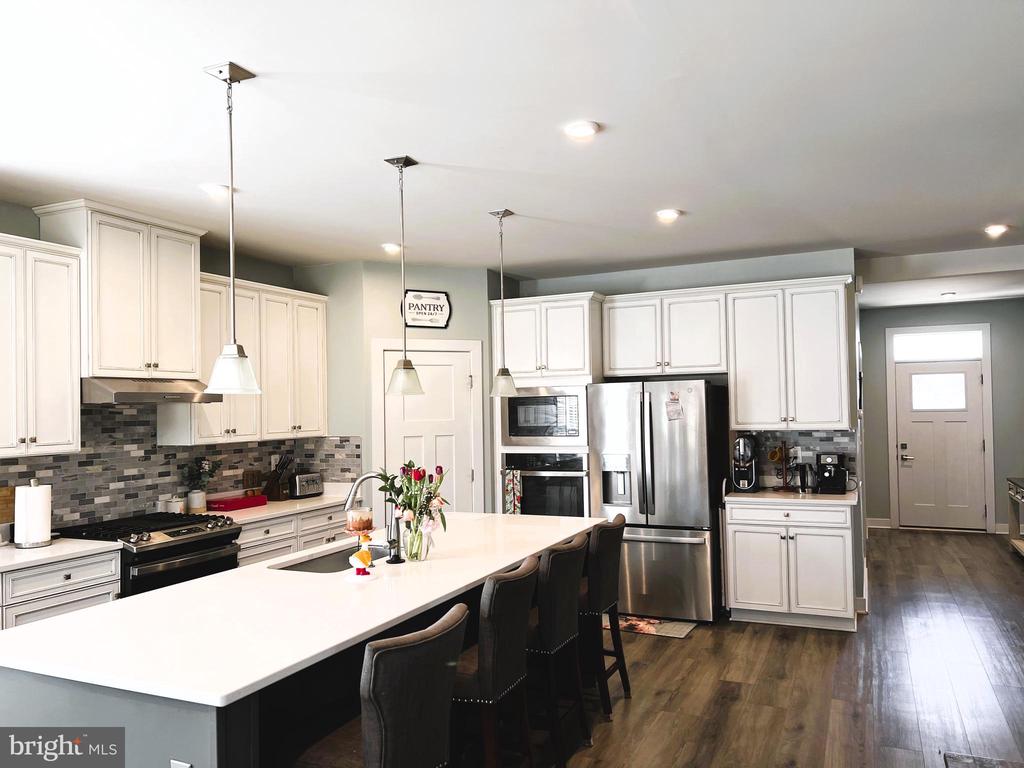 14905 Mapleridge Rd