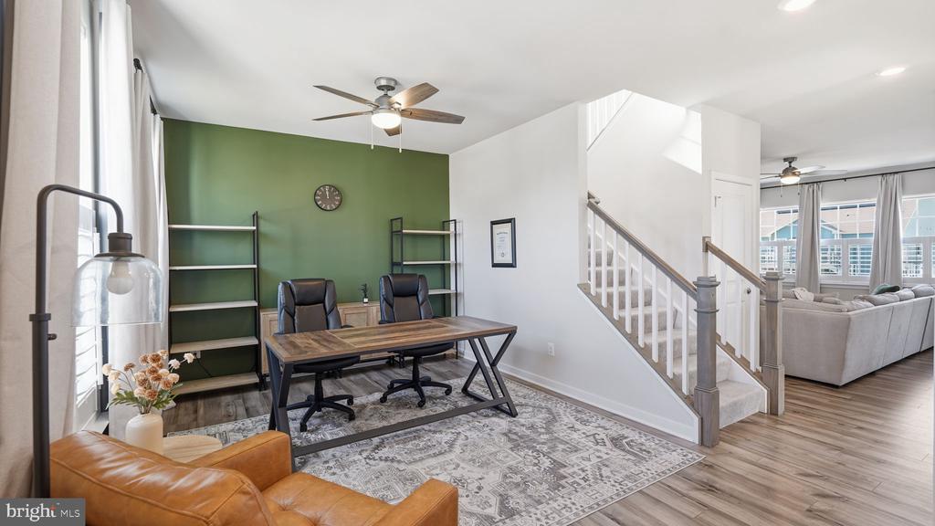 2124 BERWICK DRIVE