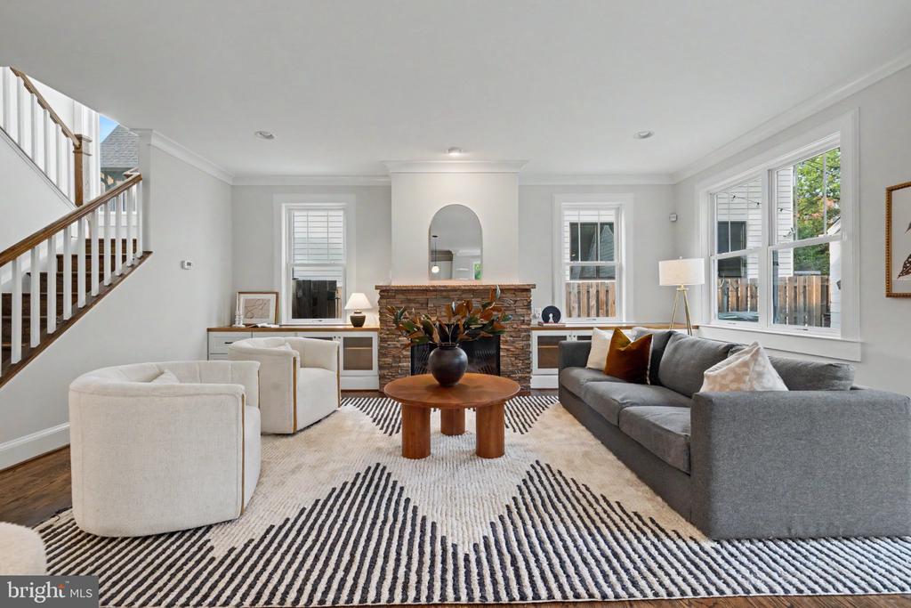 119 S SPRING STREET