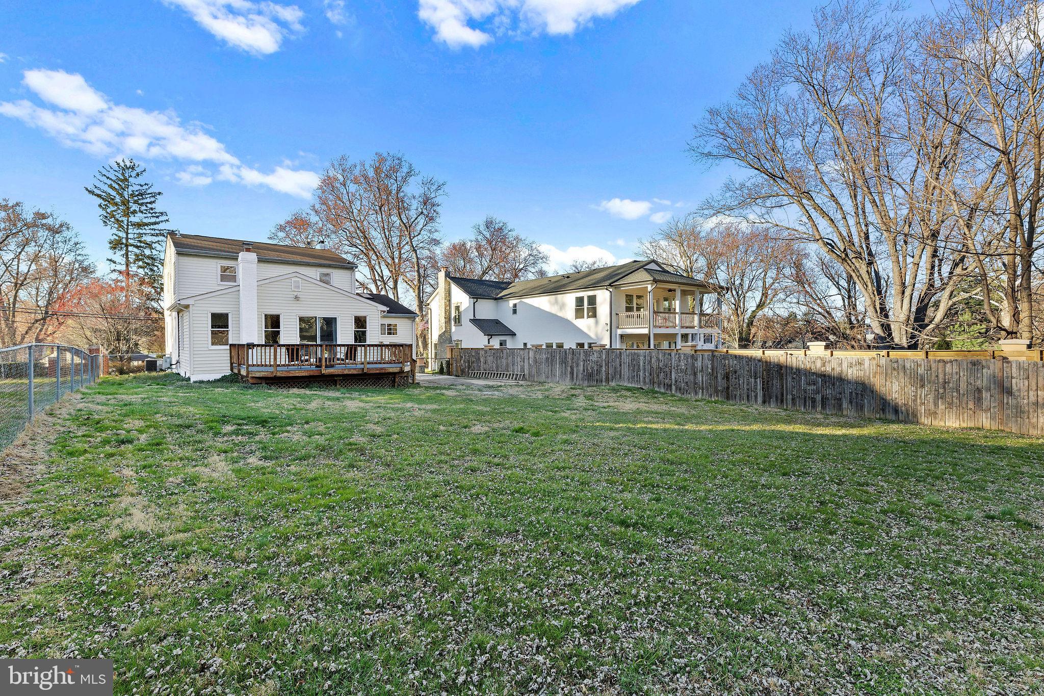 10131 Dwight Ave