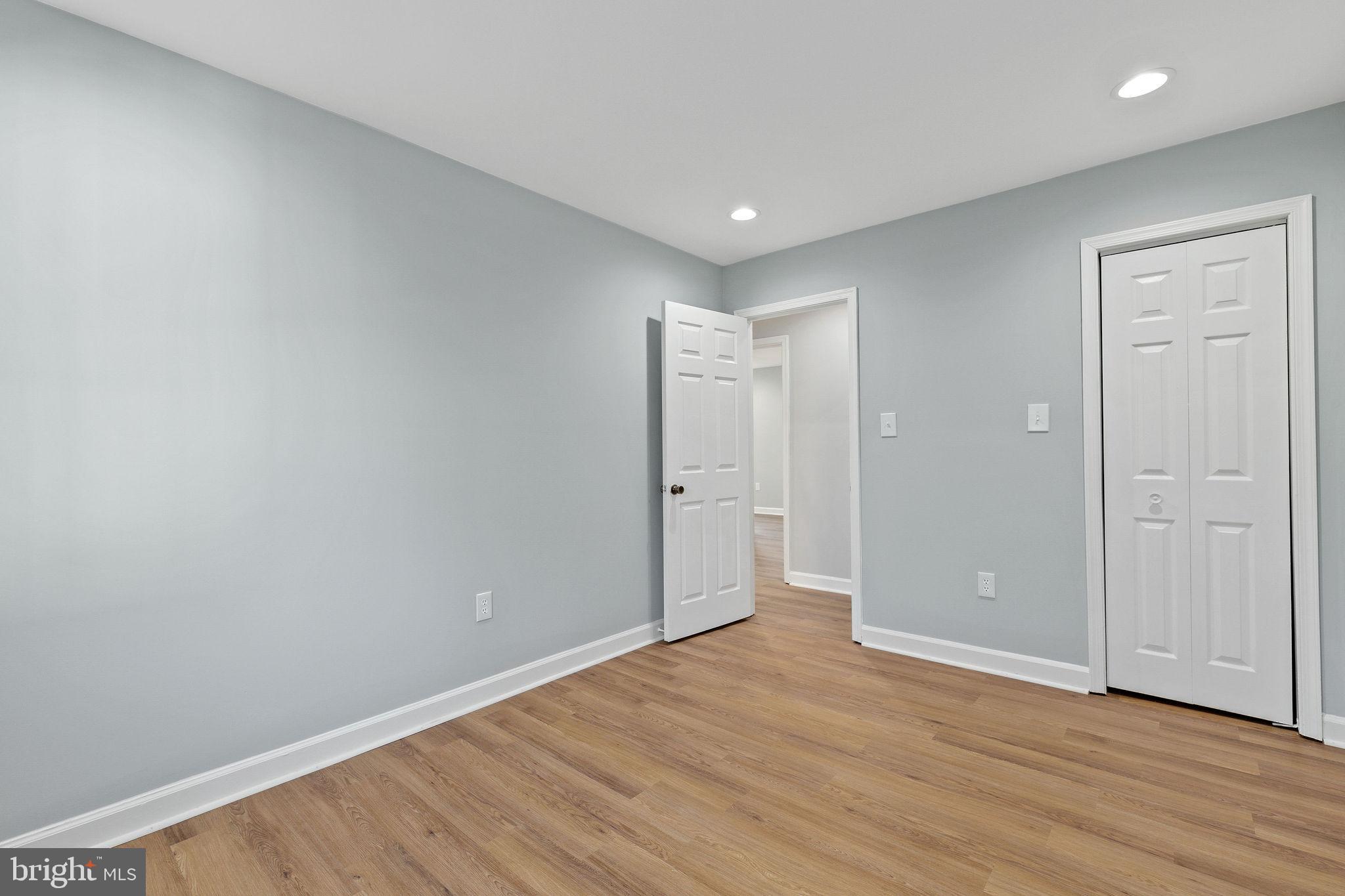 10131 Dwight Ave