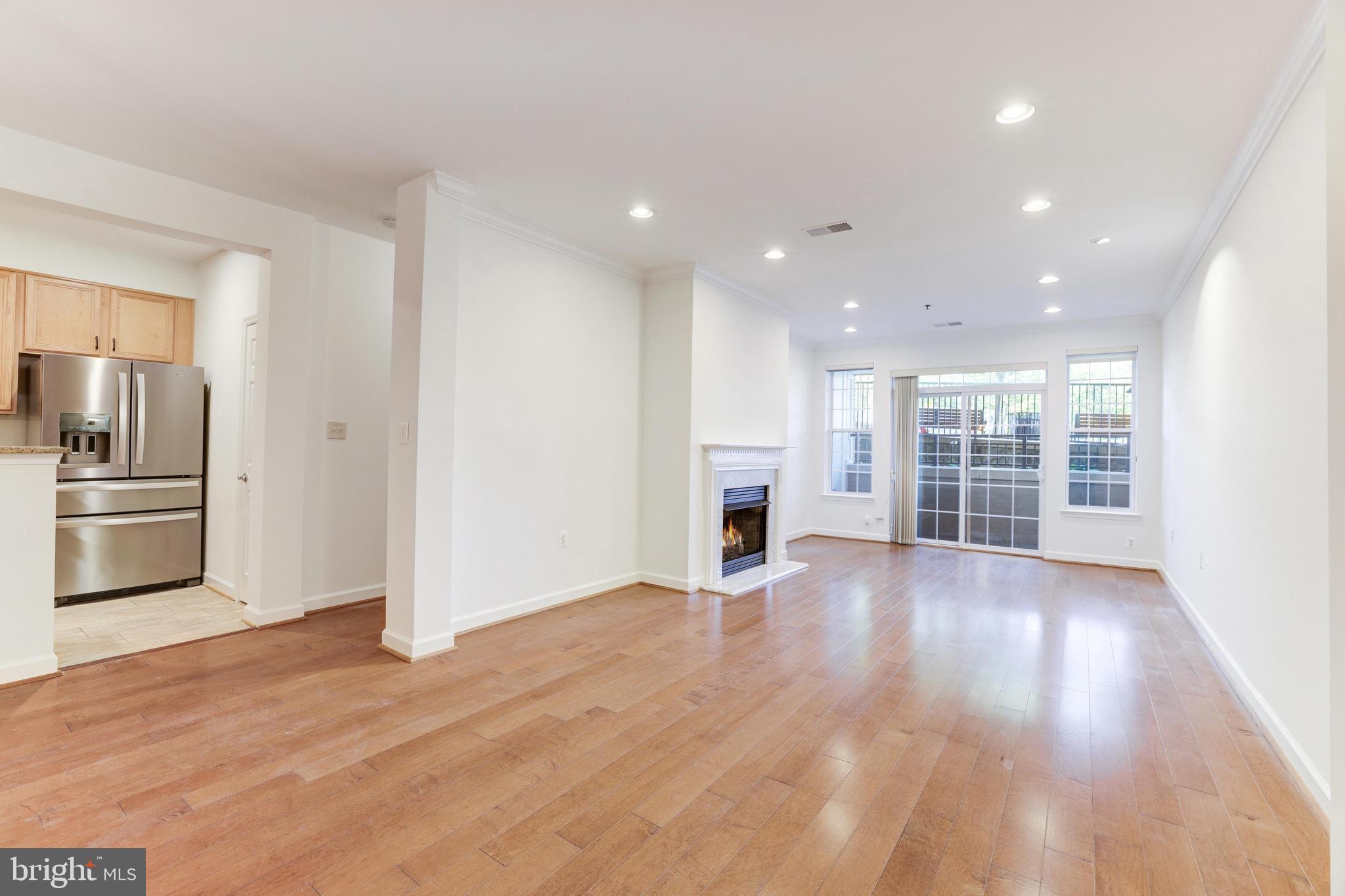 10328 Sager Ave #114