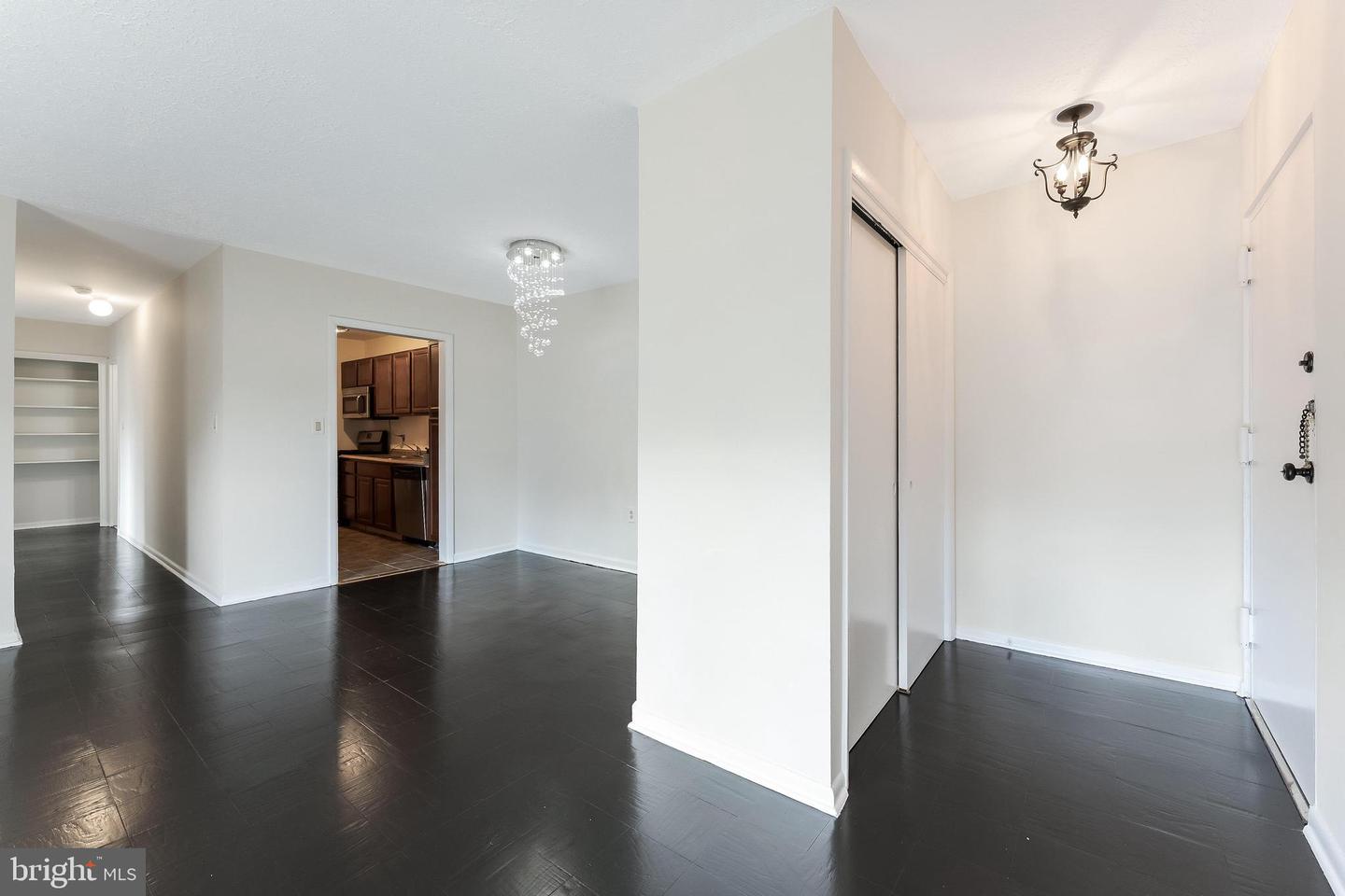 10723 West Dr #303