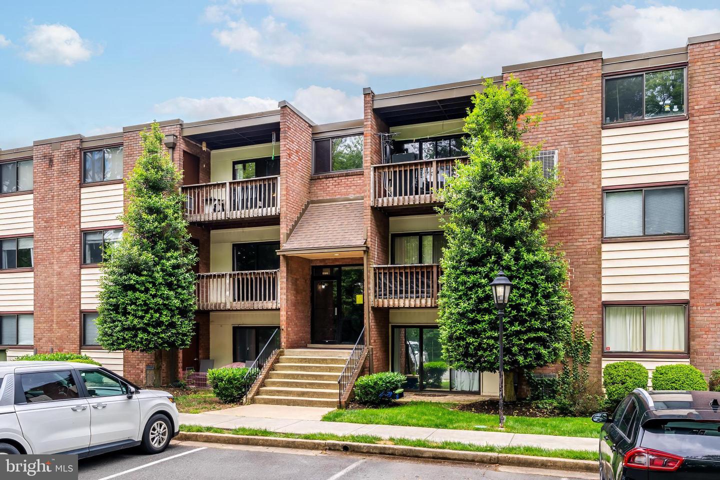 10723 West Dr #303