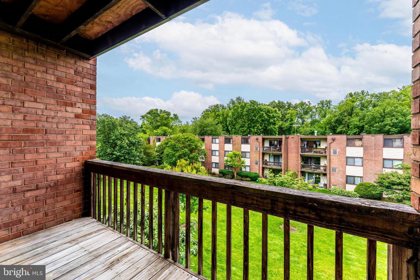 10723 West Dr #303