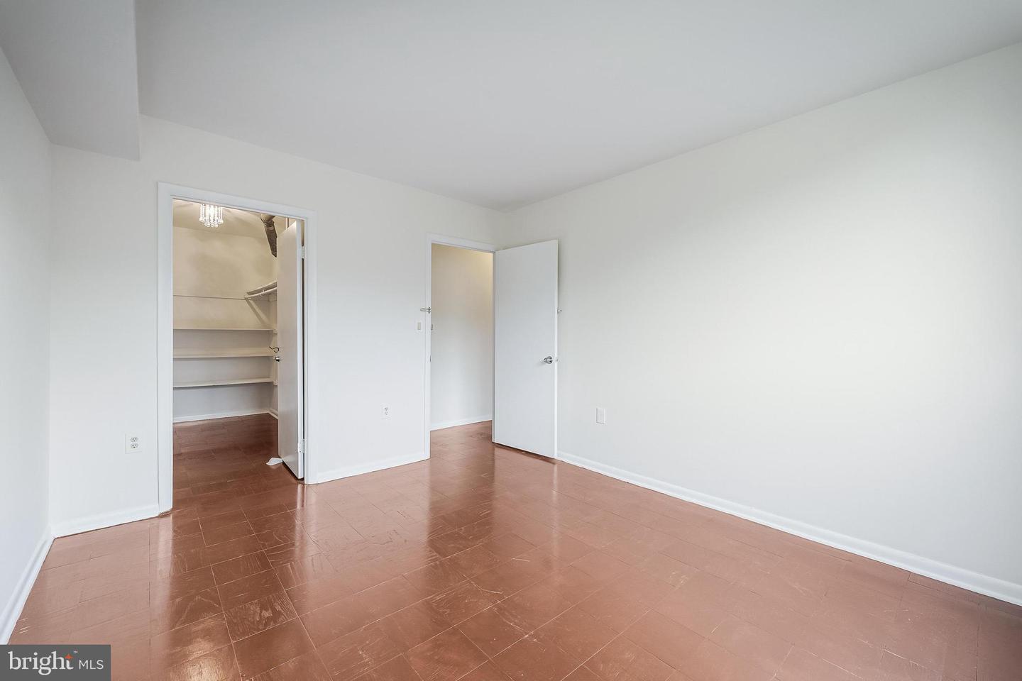 10723 West Dr #303