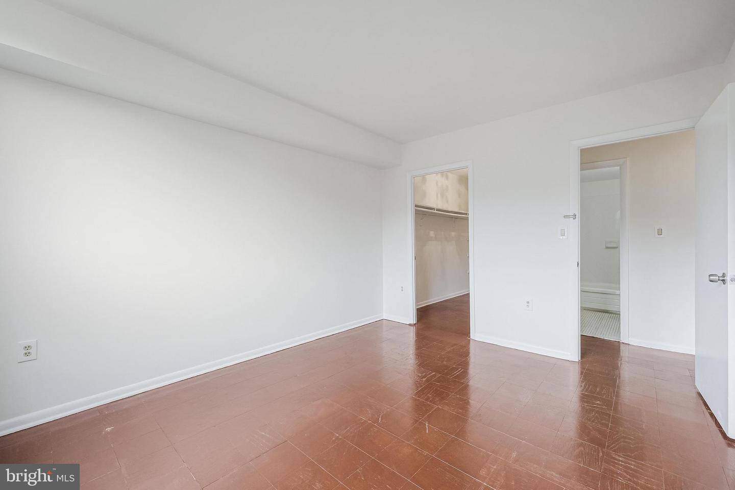 10723 West Dr #303
