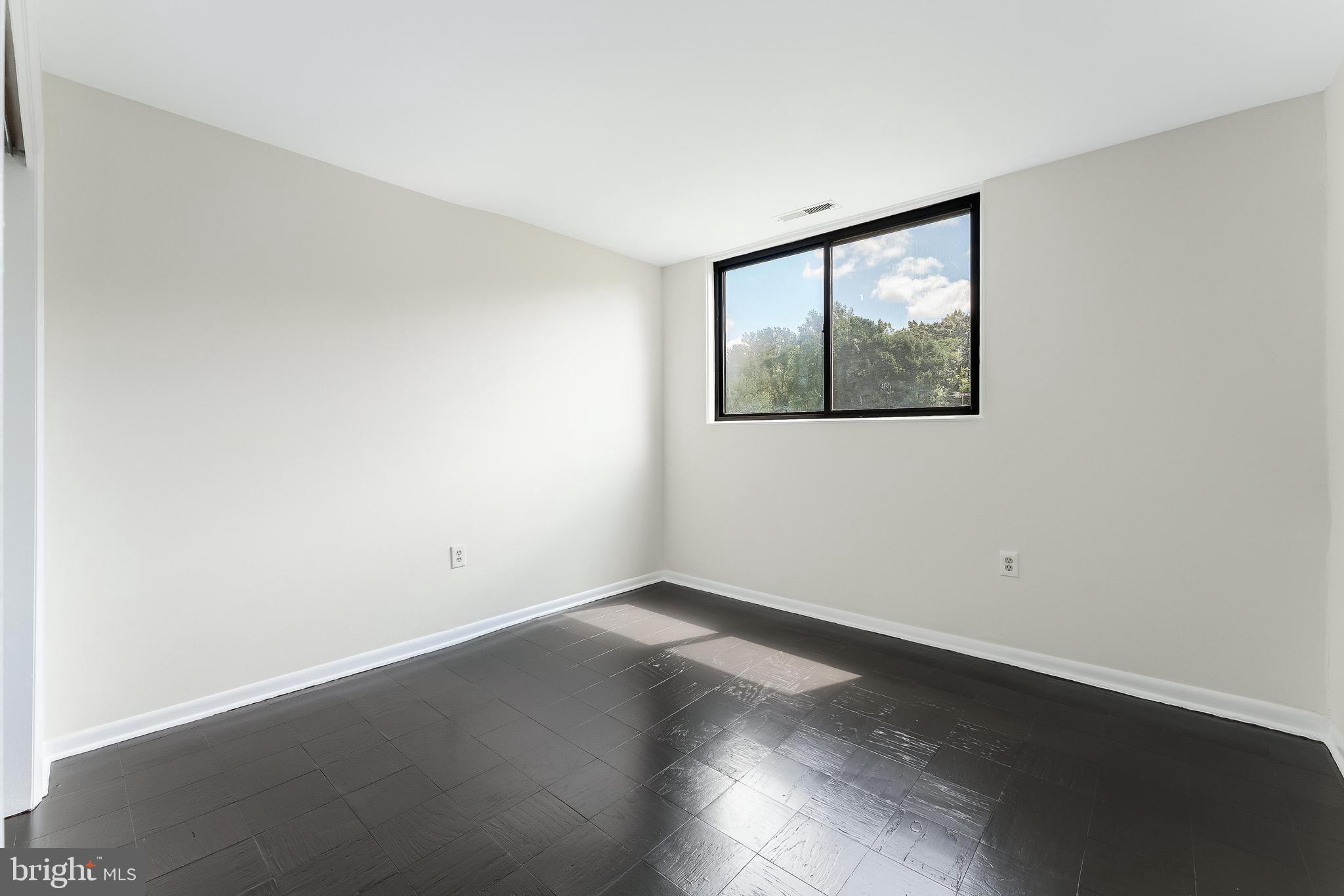 10723 WEST DR #303