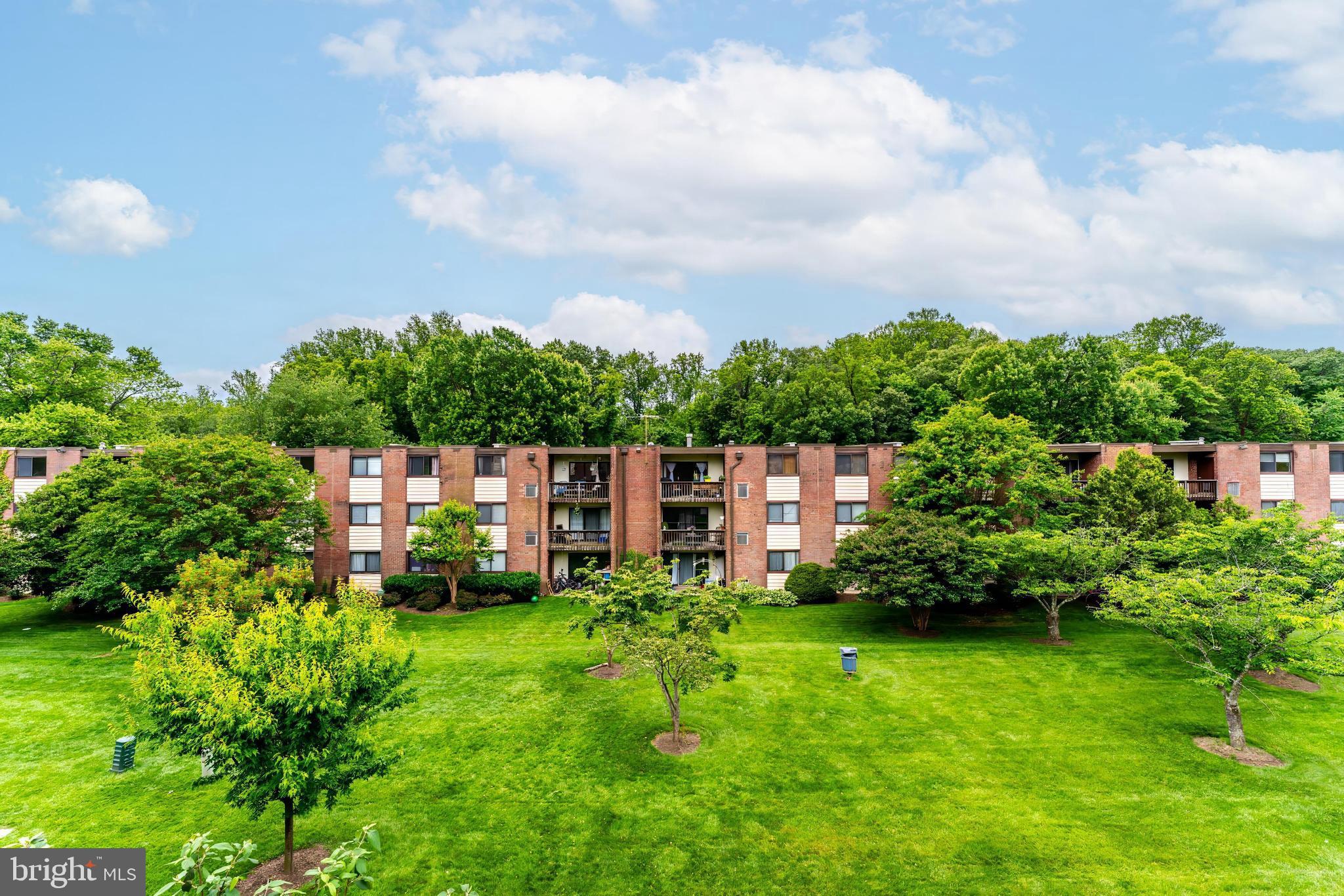 10723 WEST DR #303